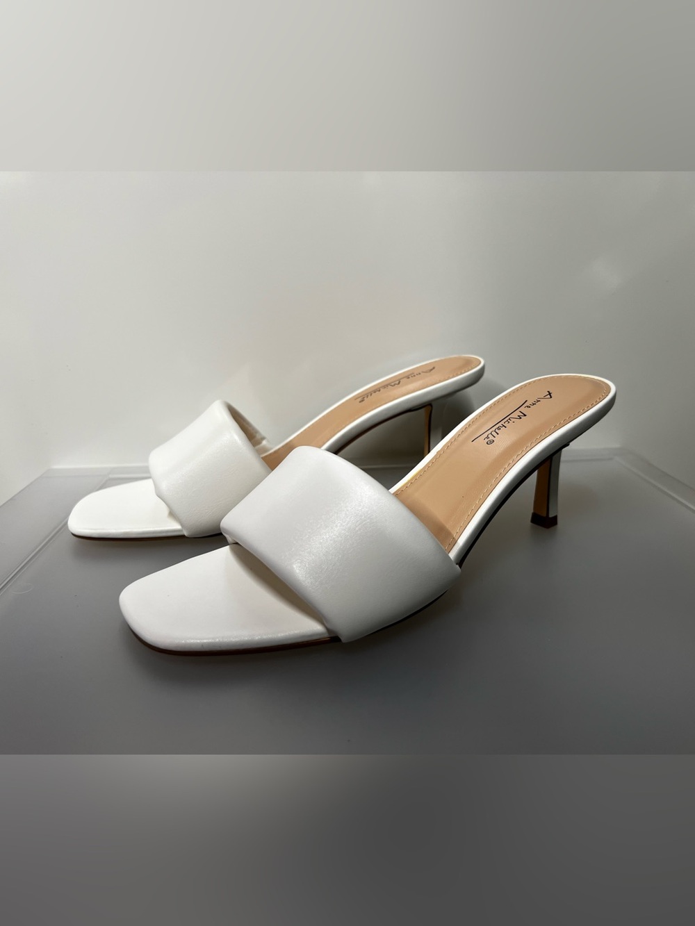 Anne Michelle White Open-Toe Slide Mules